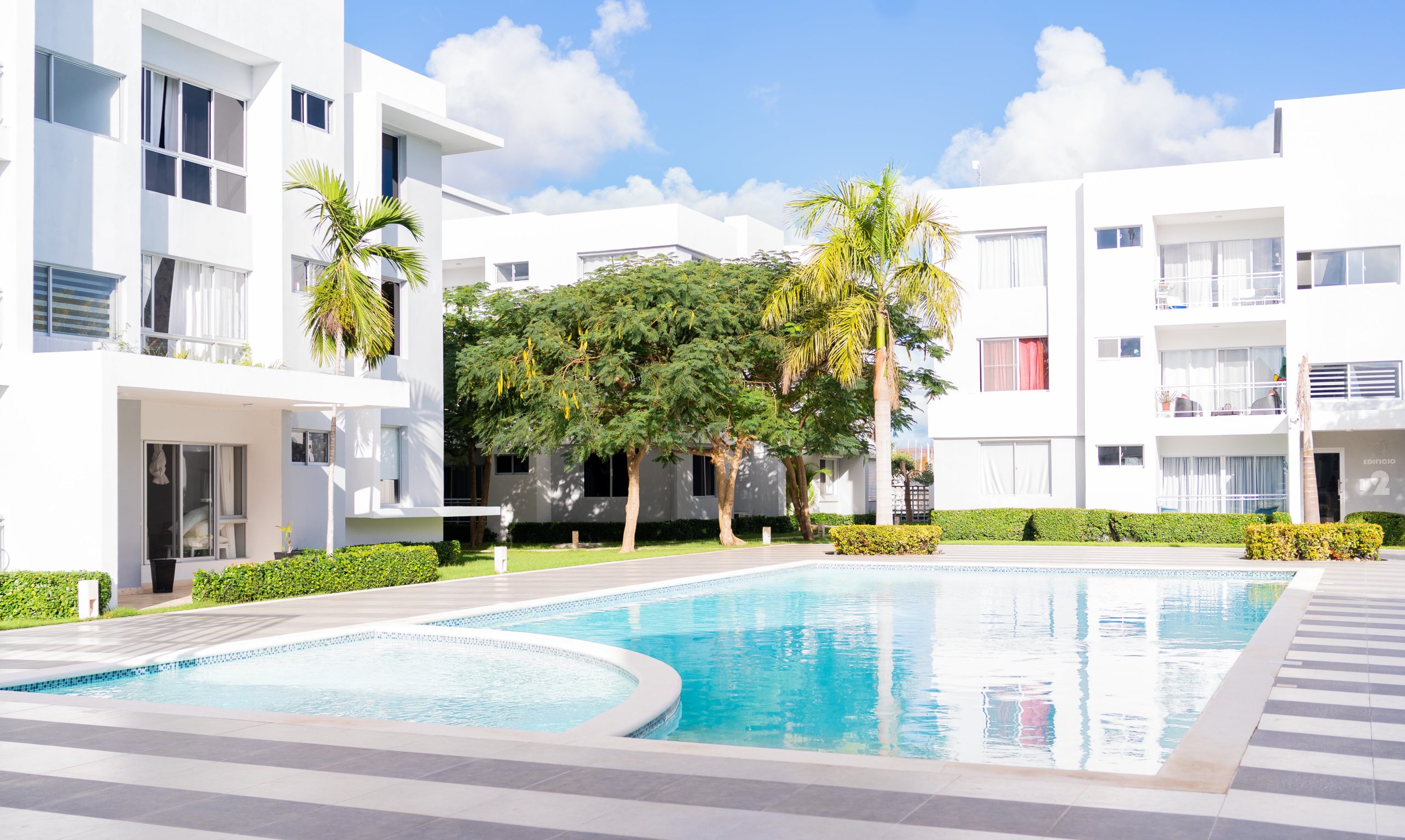 Boosting Your Airbnb Success: Professional Tips for Optimising Your Listing and Pricing